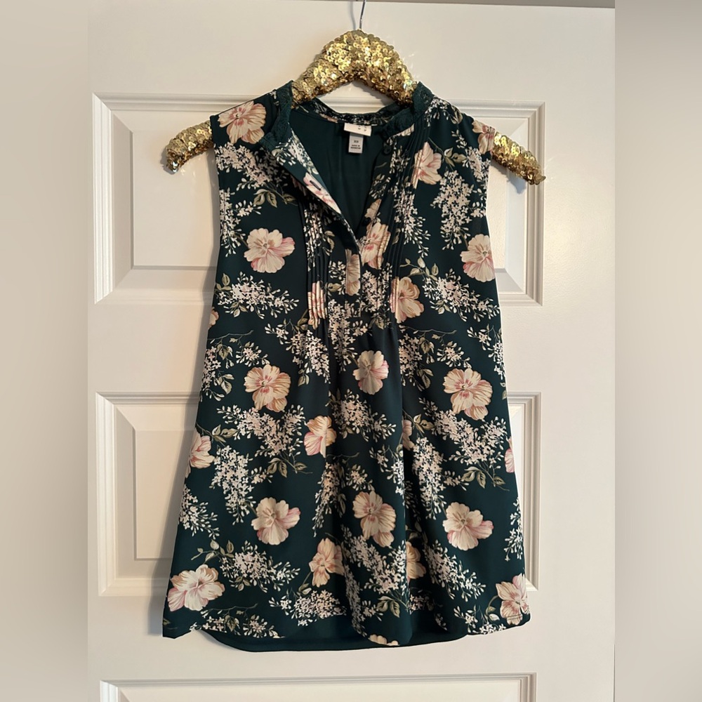 A New Day Green Floral tank top